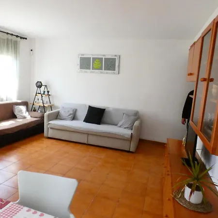Tiebas, Apartmán *