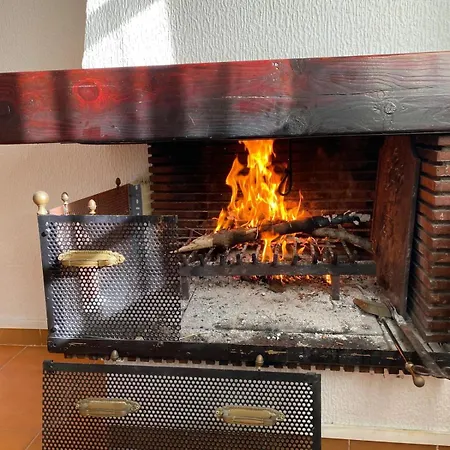 Tiebas, Lejlighed *