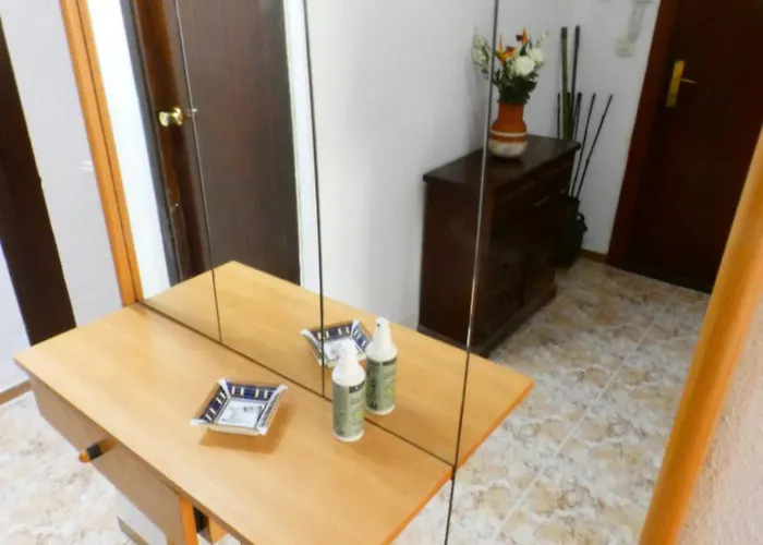 Tiebas, アパート *